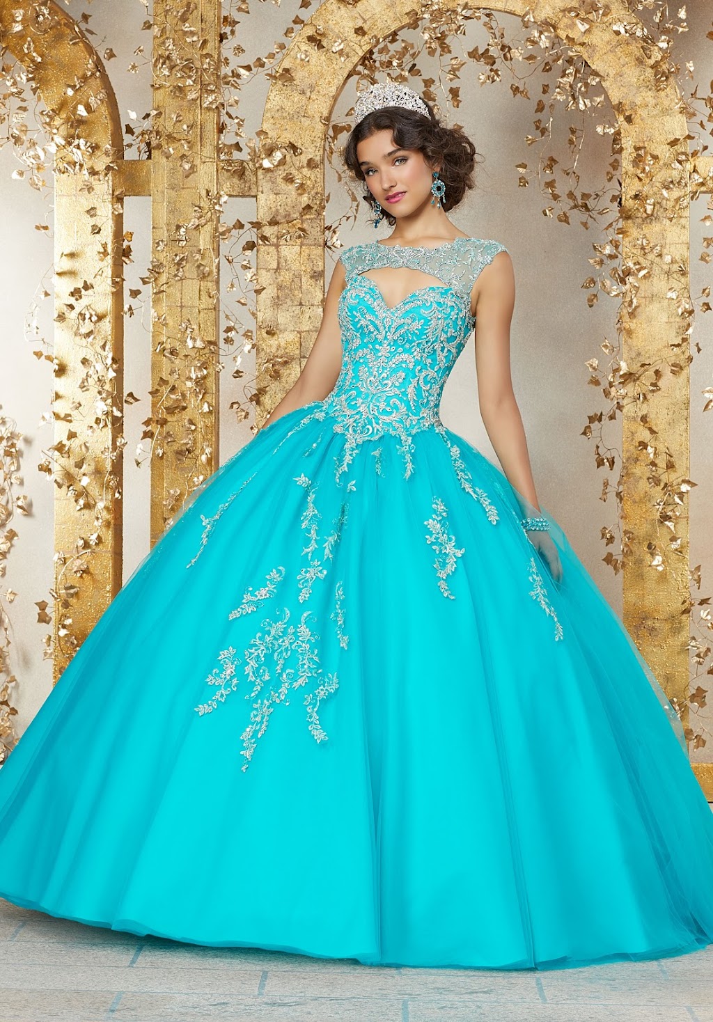 Quinceañeras Forever | 8021 N 43rd Ave Unit 9, Phoenix, AZ 85051, USA | Phone: (480) 547-5141