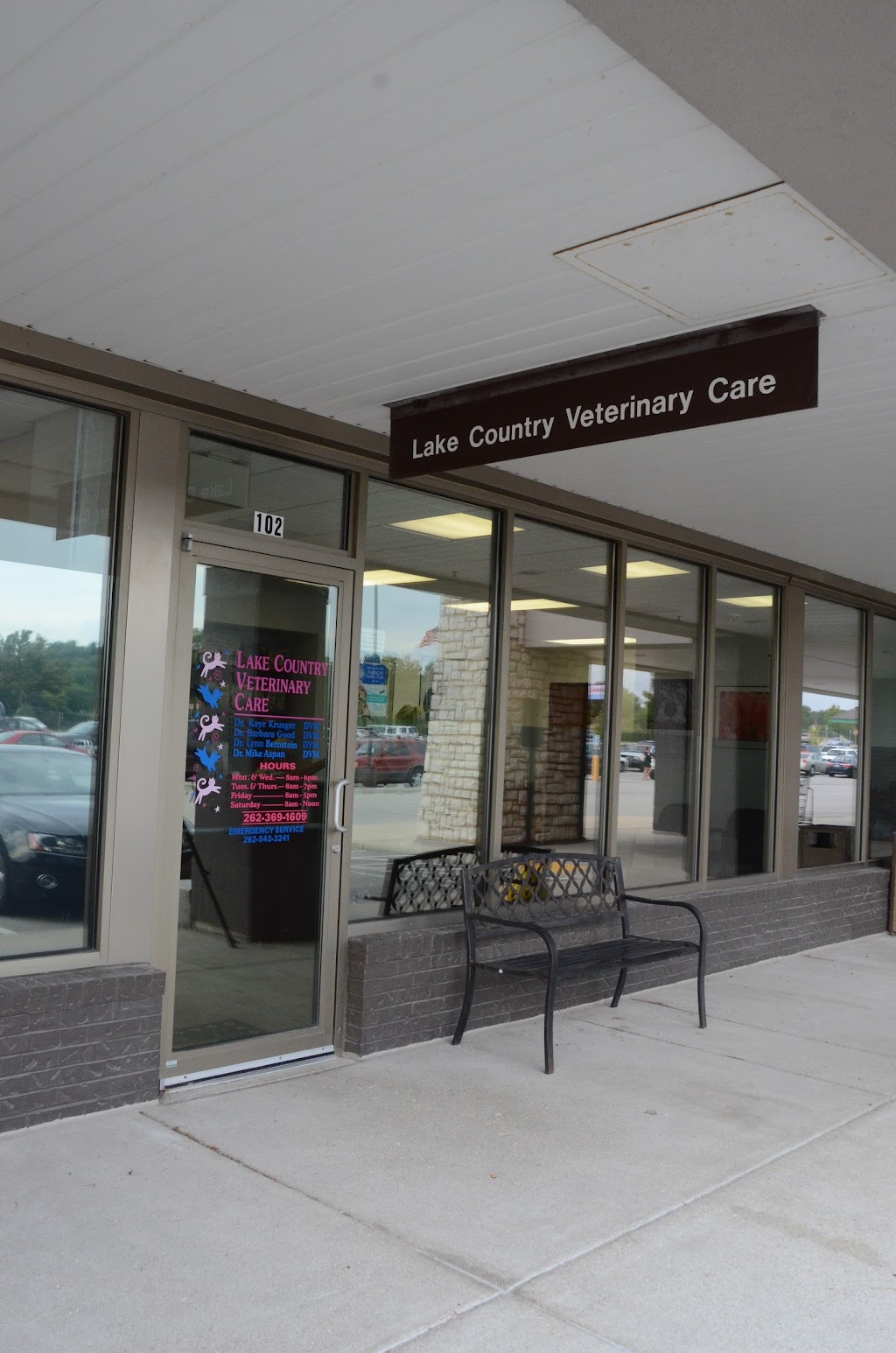 Lake Country Veterinary Care | 600 Hartbrook Dr # 4, Hartland, WI 53029, USA | Phone: (262) 369-1609