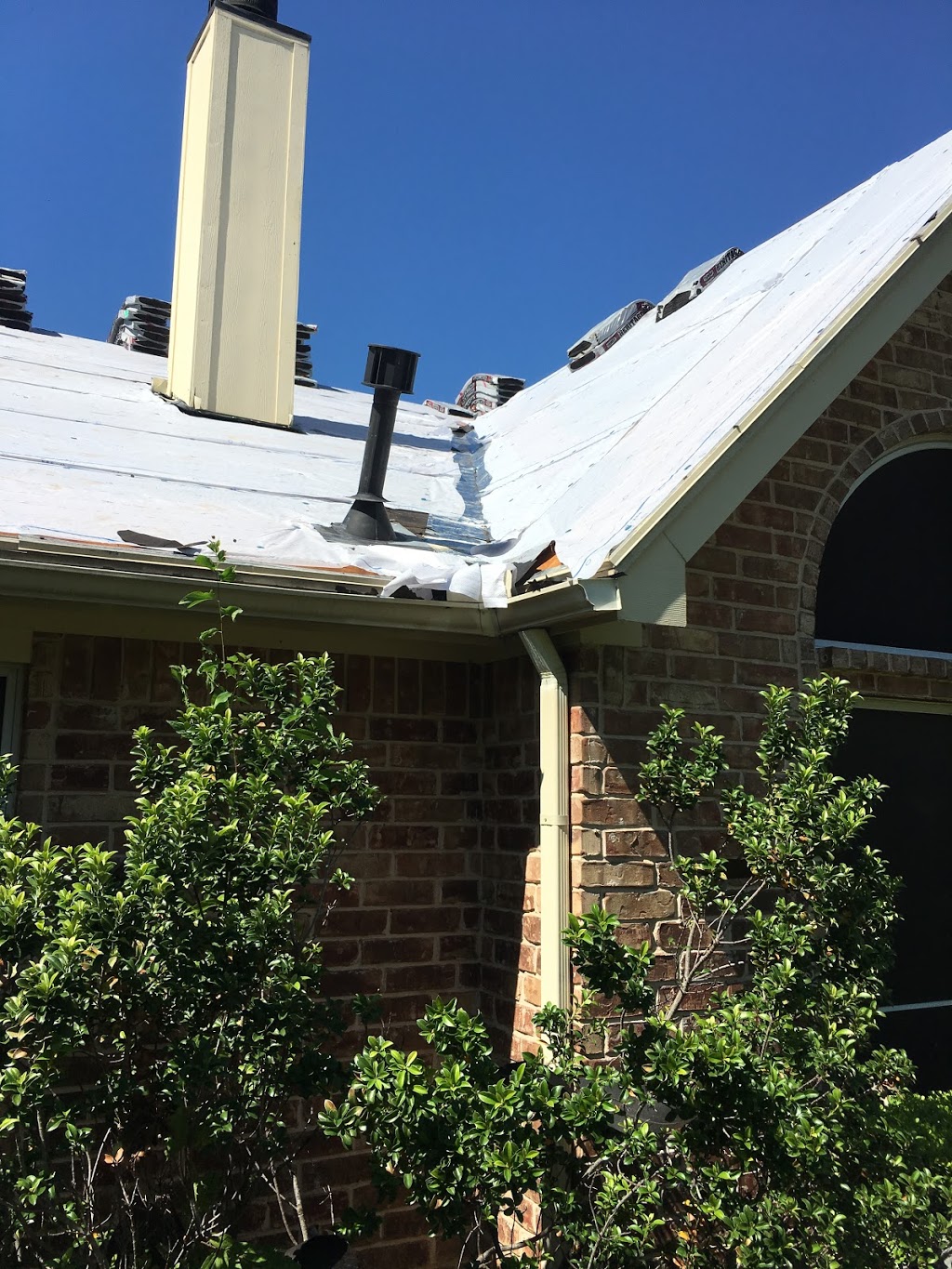 Texas First Choice Roofing & Renovations | 418 Ada St, Irving, TX 75061, USA | Phone: (214) 699-6741