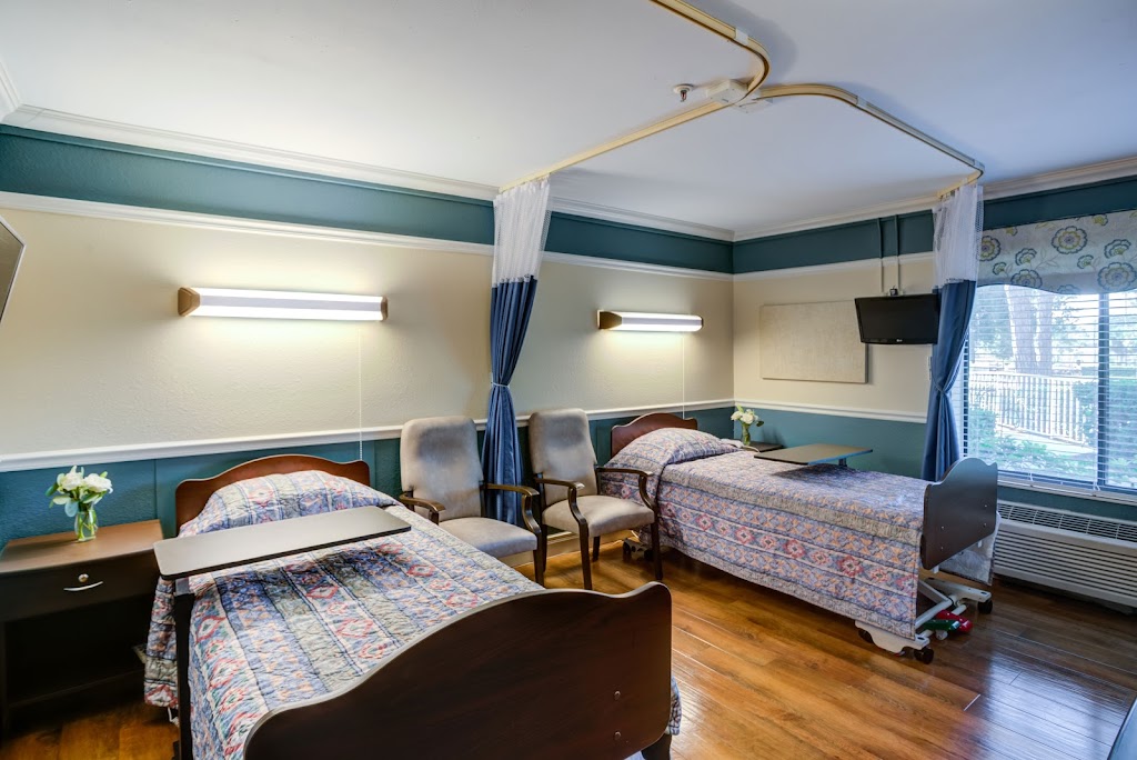 Westchester Gardens Health & Rehabilitation | 3301 McMullen Booth Rd, Clearwater, FL 33761, USA | Phone: (727) 785-8335