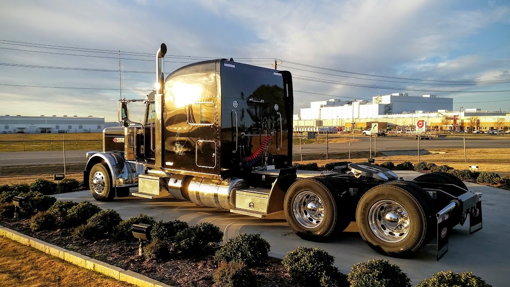 Peterbilt Motors Co Manufacturer | 3200 Airport Rd, Denton, TX 76207, USA | Phone: (940) 566-7100