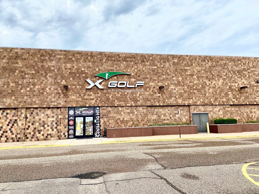 X-Golf Blaine | 298 Northtown Dr, Blaine, MN 55434 | Phone: (952) 529-7195