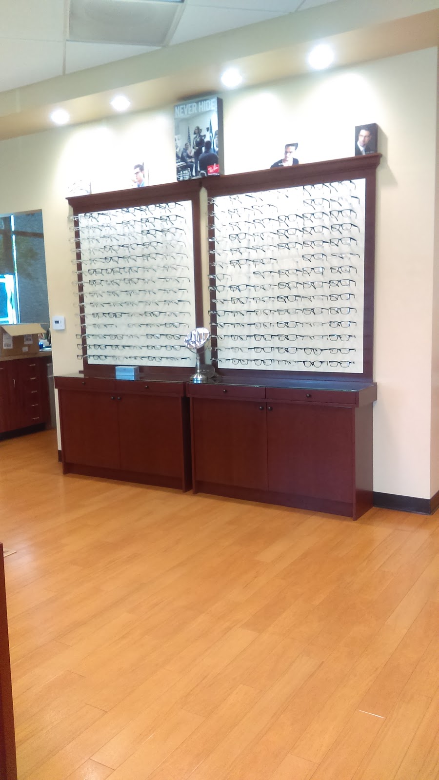 Family Eye Care Associates Thurman Edward Wood, OD | 4819 Calloway Dr #101, Bakersfield, CA 93312, USA | Phone: (661) 325-7739