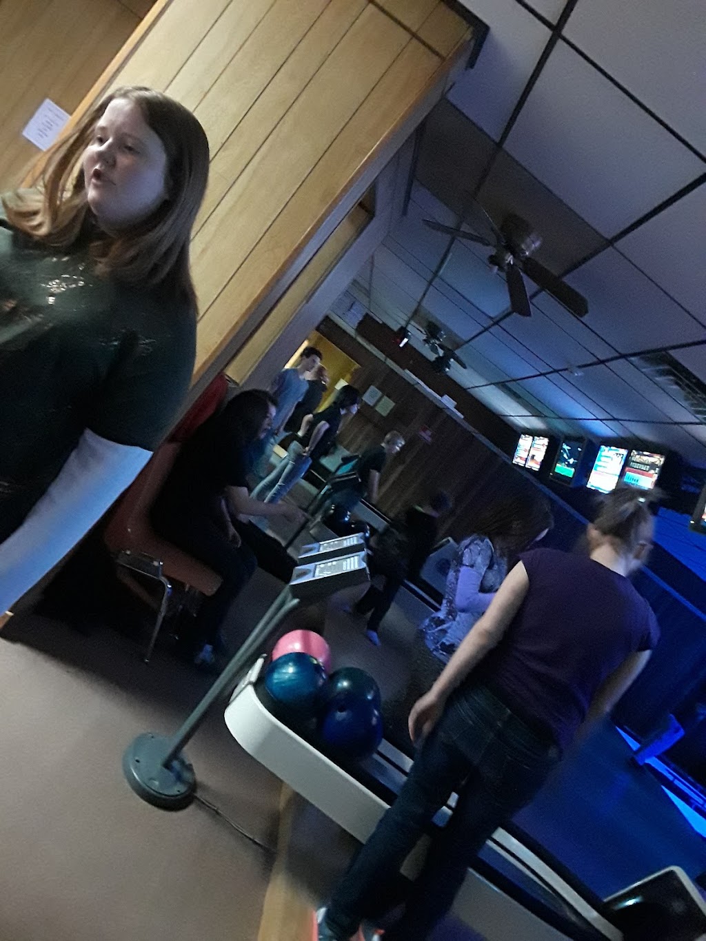 Fairbank Bowling Center | 570 Filbert Orient Rd, Fairbank, PA 15435, USA | Phone: (724) 245-7190