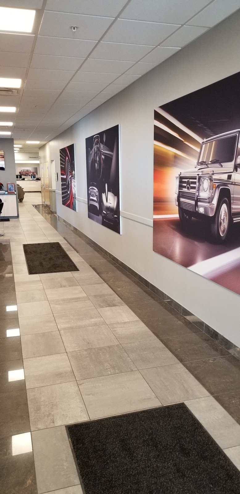 Mercedes-Benz of Bedford | 18122 Rockside Rd, Bedford, OH 44146, USA | Phone: (440) 439-0100