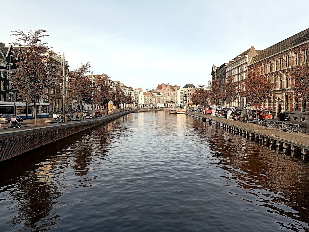 Rederij P. Kooij canal boat tours | Oude Turfmarkt 125, 1012 GC Amsterdam, Netherlands | Phone: 020 623 3810