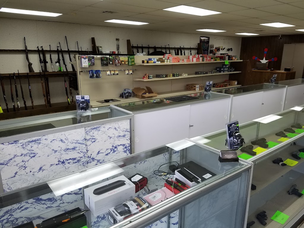 Quik Fix Gun & Pawn | 136 E 7th Ave, Bristow, OK 74010, USA | Phone: (918) 367-5952