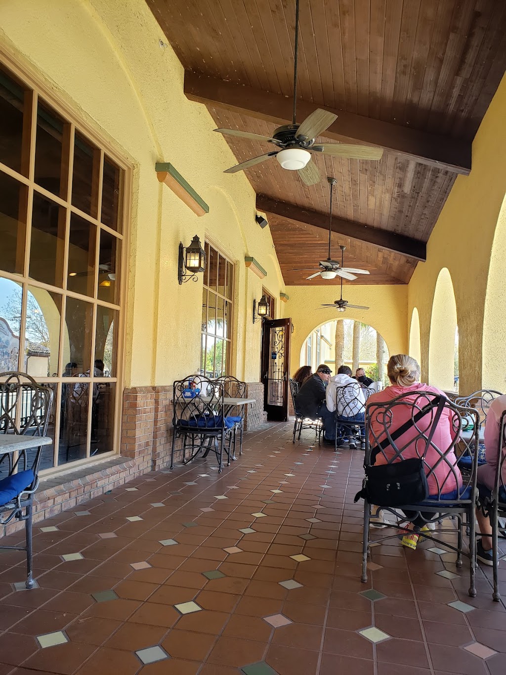 Gators Dockside The Villages | 1004 Main St, Lady Lake, FL 32159, USA | Phone: (352) 430-1377