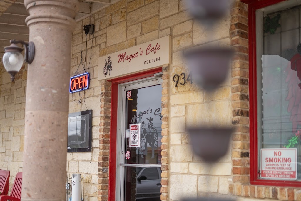 Magues Cafe | 934 N Main St, Boerne, TX 78006 | Phone: (830) 249-9168