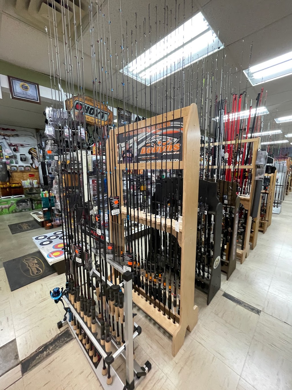 Curtsingers Sunrise Outfitters LLC | 1389 Old Stanford Rd, Danville, KY 40422, USA | Phone: (859) 236-7030