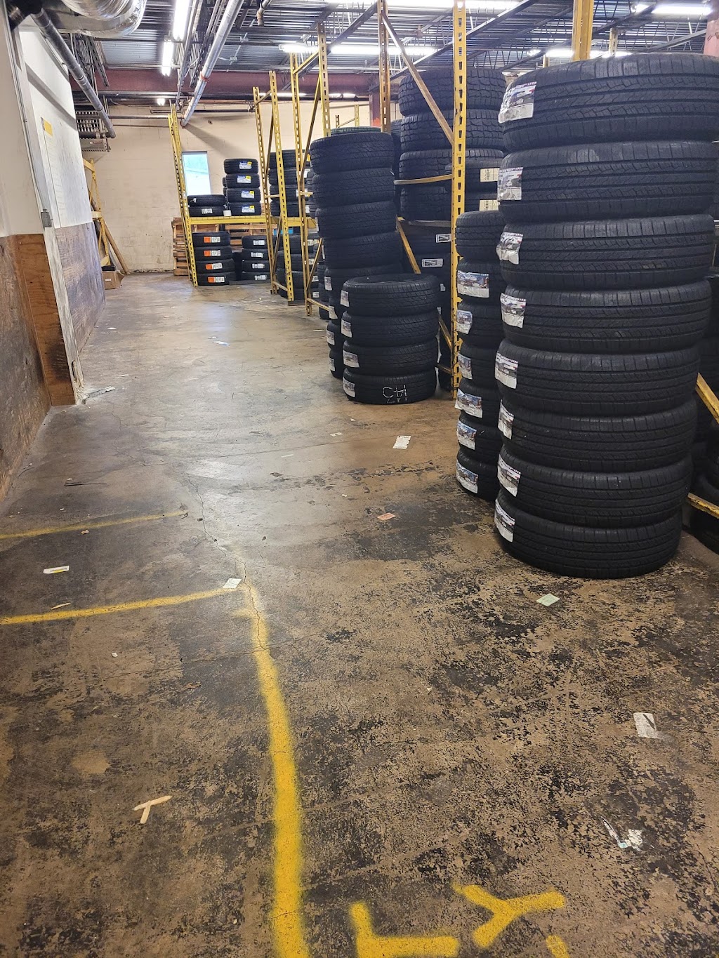 Town Fair Tire | 139 Bear Hill Rd, Waltham, MA 02451, USA | Phone: (781) 247-5627