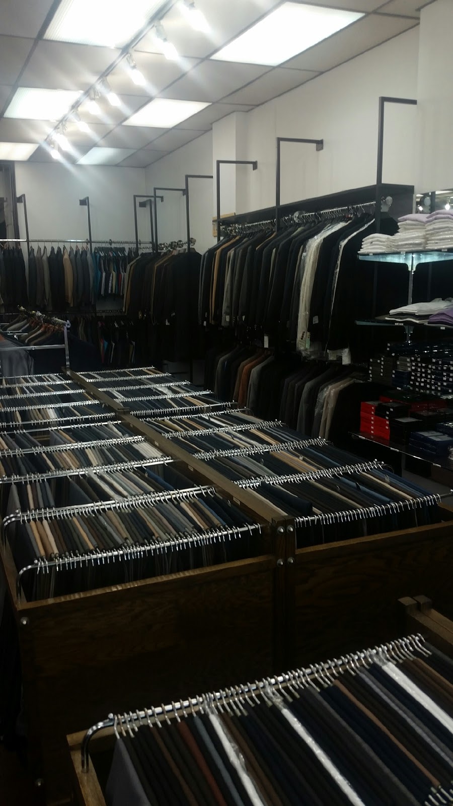 Vihan Custom Tailors | 6010 Bergenline Ave, West New York, NJ 07093, USA | Phone: (201) 865-7010