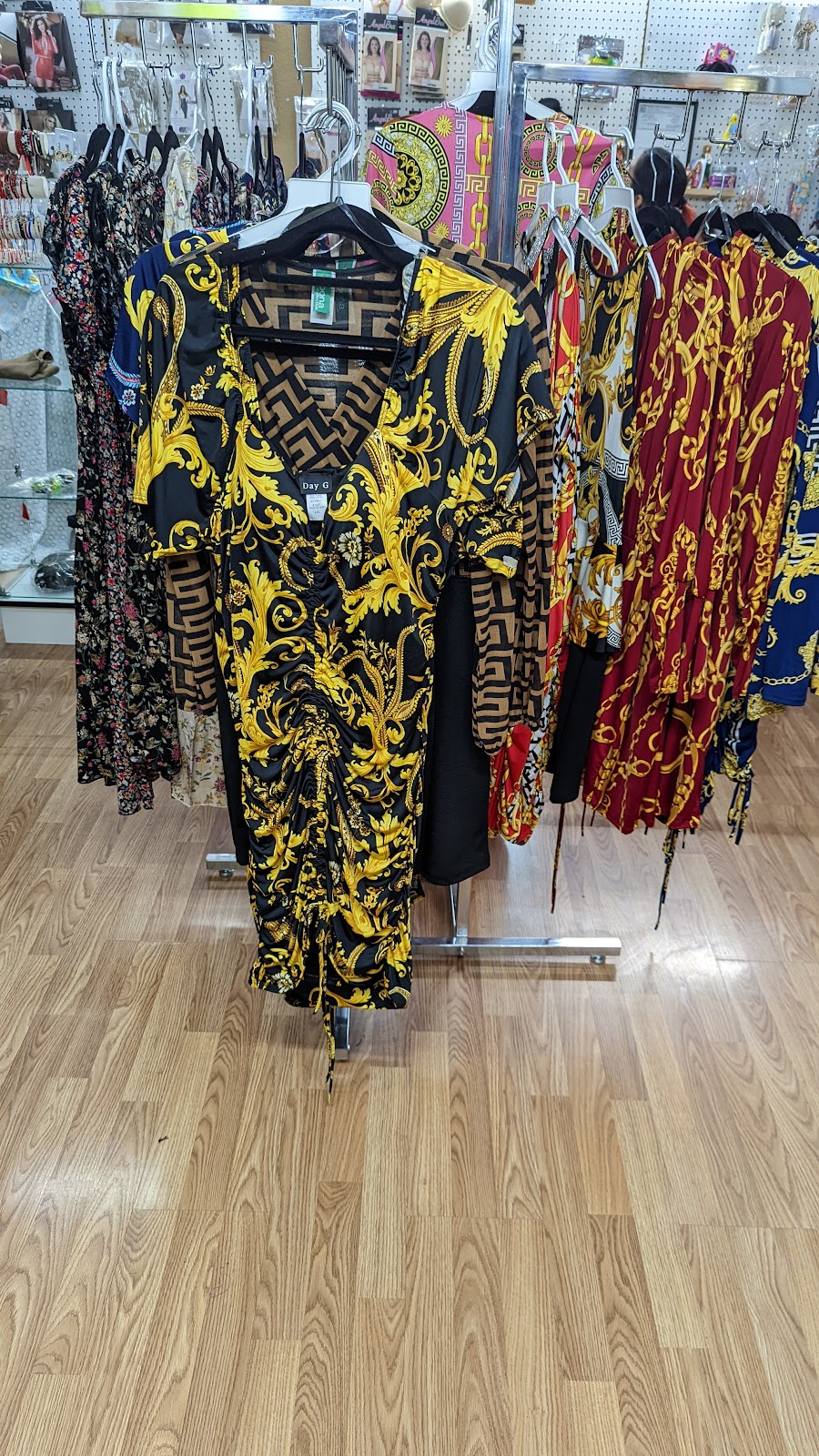 Noemis Clothing | Inside La Favorita Market, 1950 N Texas St, Fairfield, CA 94533, USA | Phone: (707) 791-9809