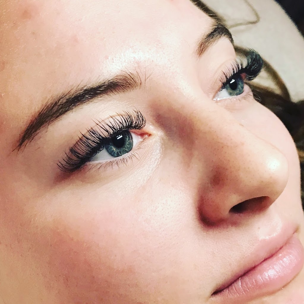 Lash Out Extensions and Esthetics | 13025 Main St, Akron, NY 14001, USA | Phone: (585) 300-9824