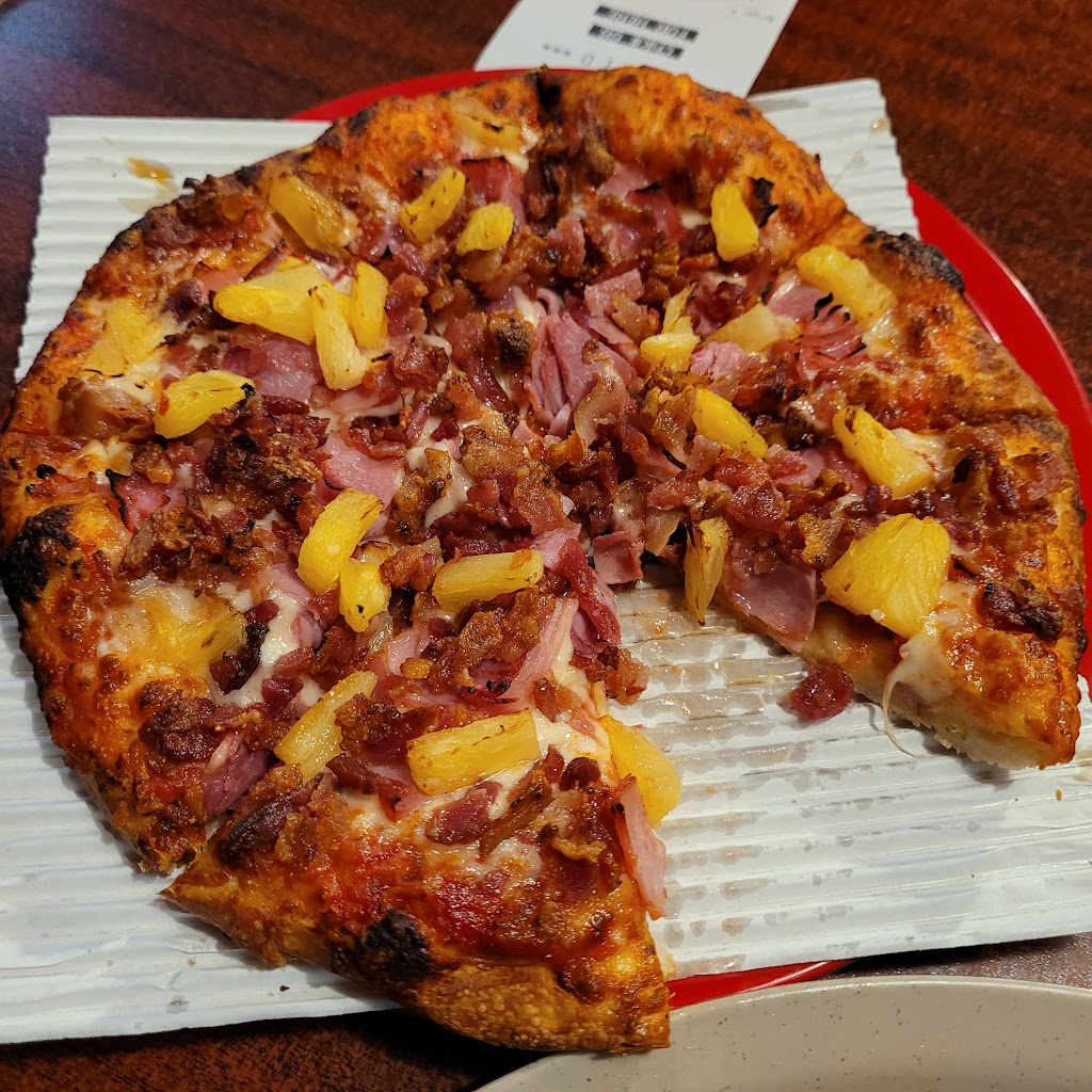 Colonial Pizza | 98 N Main St, Cedarville, OH 45314, USA | Phone: (937) 766-5779
