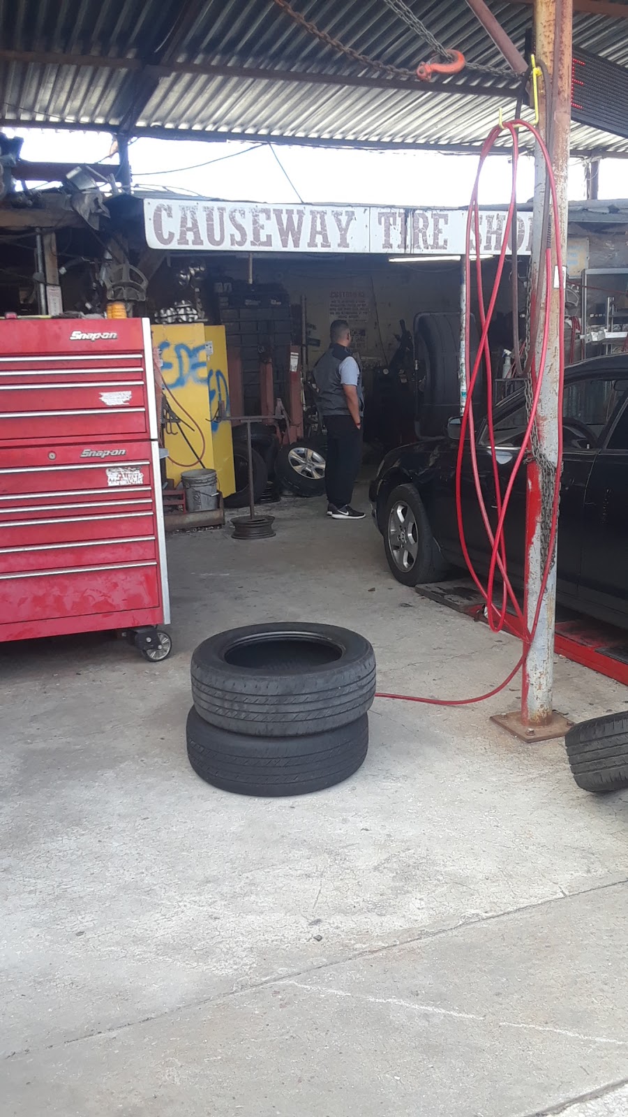 Causeway Tire Shop | 7511 Causeway Blvd, Tampa, FL 33619, USA | Phone: (813) 545-7025