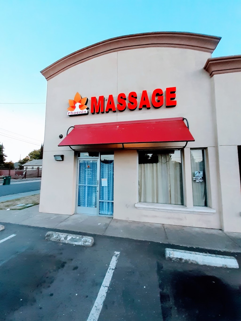 Phoenix Massage | 5782 Broadway, Sacramento, CA 95820, USA | Phone: (916) 290-2355