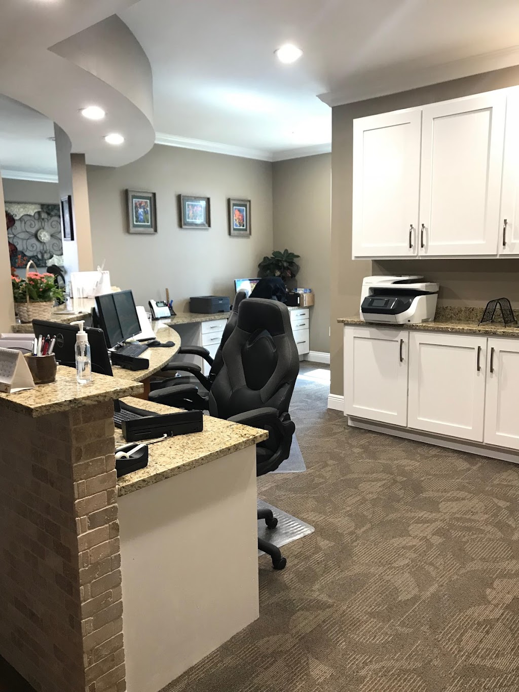 Town Square Dental | 1314 Constantinople St, Castroville, TX 78009, USA | Phone: (830) 538-2236