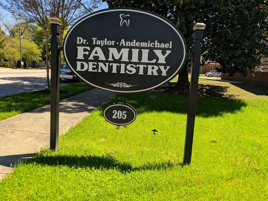 Lillington Family Dentistry: Taylor-Andemichael Dr | 205 W Front St, Lillington, NC 27546, USA | Phone: (910) 984-1556