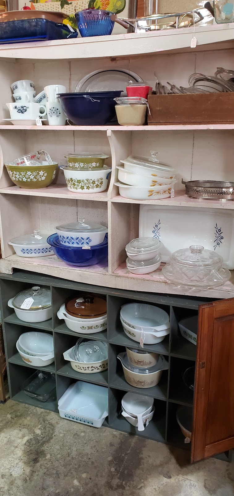 Another Time Vintage | 142 W Irving Blvd, Irving, TX 75060, USA | Phone: (714) 615-4936