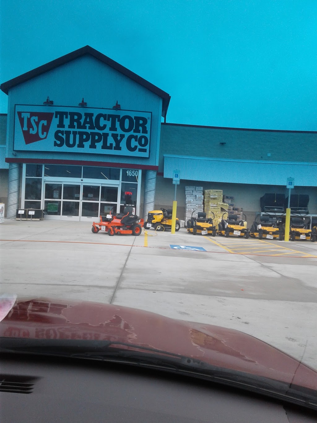 Tractor Supply Co. | 1650 W Princeton Dr, Princeton, TX 75407, USA | Phone: (972) 736-2555