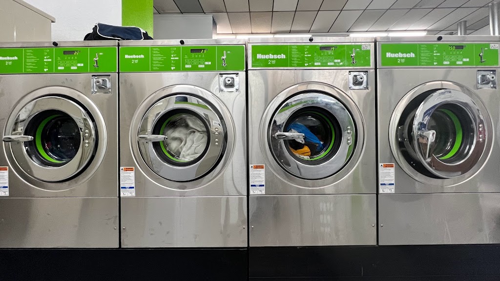 Lavender laundromat | 14227 Tukwila International Blvd, Tukwila, WA 98168, USA | Phone: (206) 886-6162