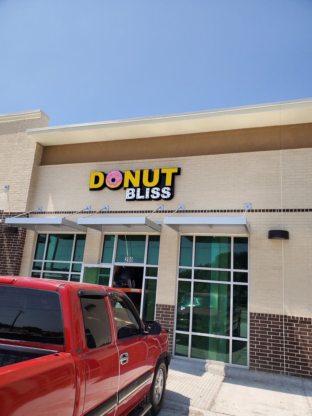 Donut Bliss | 1015 N Murphy Rd #200, Murphy, TX 75094, USA | Phone: (972) 423-8656