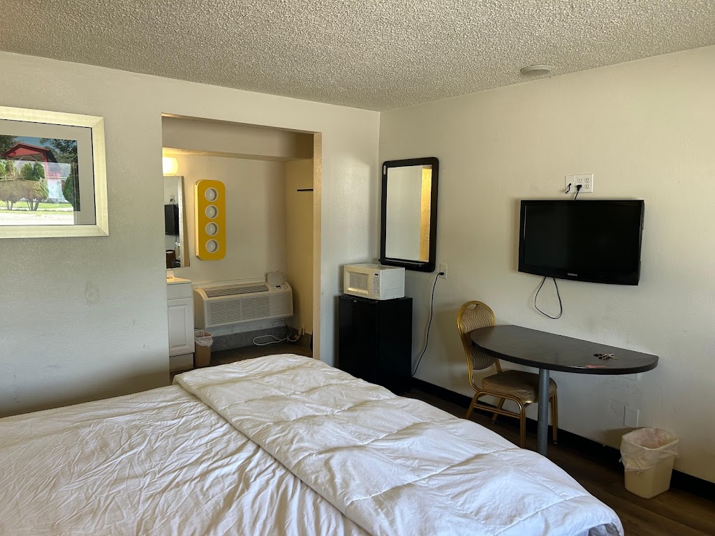 MOTEL 9 | 1724 Lorain Blvd, Elyria, OH 44035, USA | Phone: (215) 917-9234