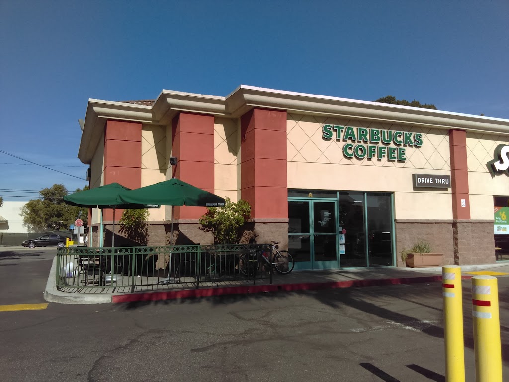 Starbucks | Gateway Center, 1620 Puente Ave, Baldwin Park, CA 91706, USA | Phone: (626) 338-5018