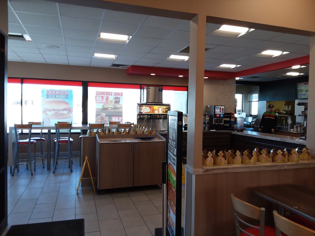 Burger King | 101 Dix St, Columbus, WI 53925, USA | Phone: (920) 623-5773