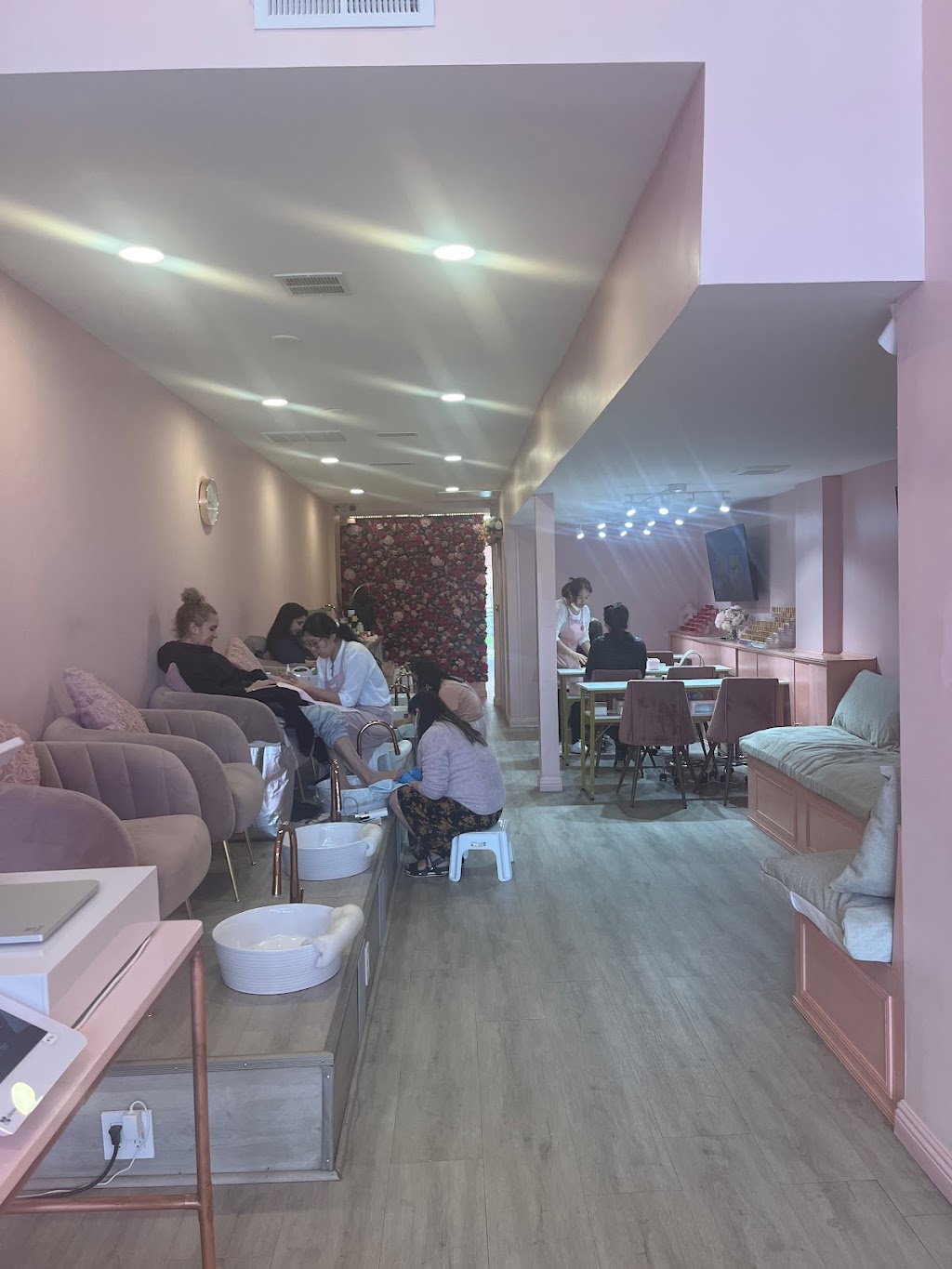 La Vie Nail Bar | 1217 Burlingame Ave, Burlingame, CA 94010, USA | Phone: (650) 477-2165