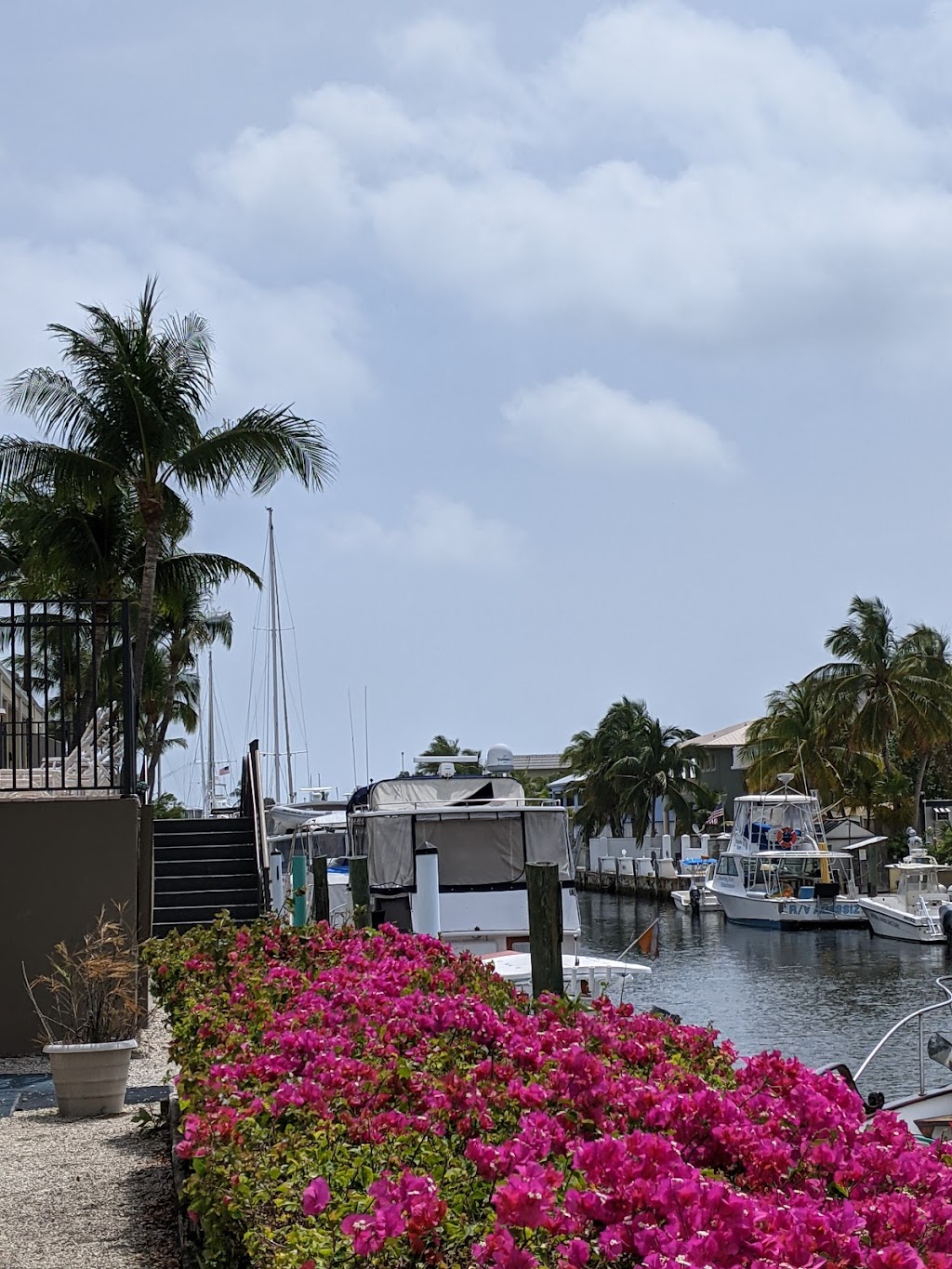 Sundiver Boat Dock | 201 Ocean Dr, Key Largo, FL 33037, USA | Phone: (305) 451-2220