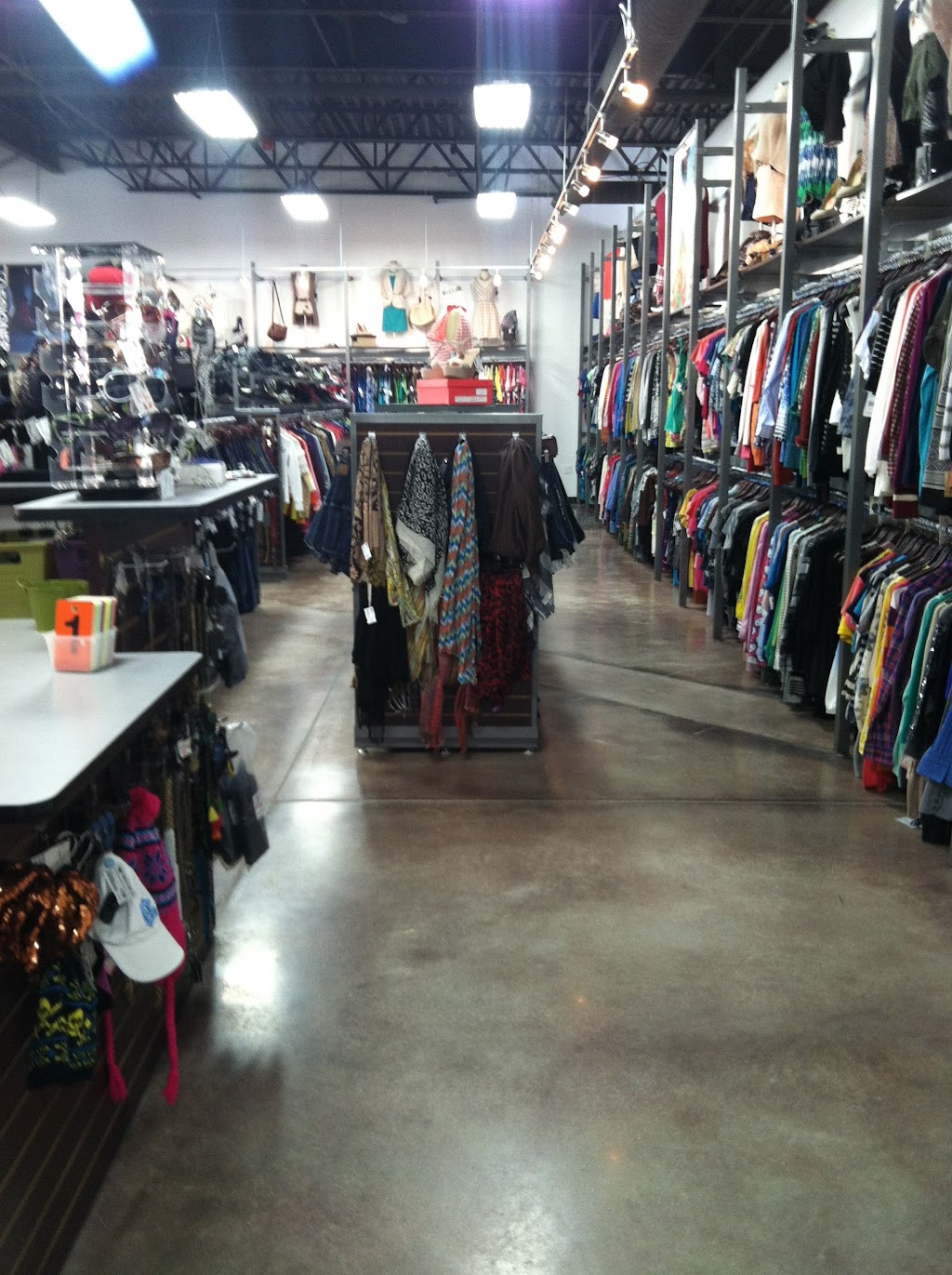 Uptown Cheapskate | 1555 Beaver Creek Commons Dr, Apex, NC 27502 | Phone: (919) 363-2227