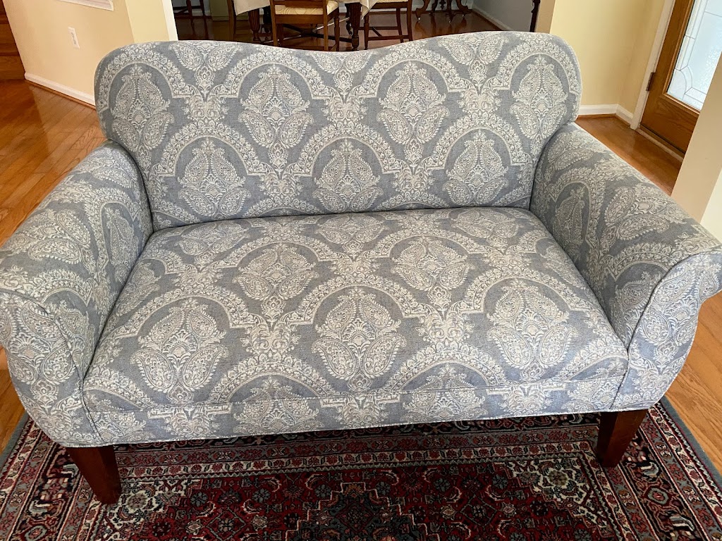 B & B Upholstery & Furniture | 7200 Telegraph Square Dr, Lorton, VA 22079, USA | Phone: (703) 339-7766