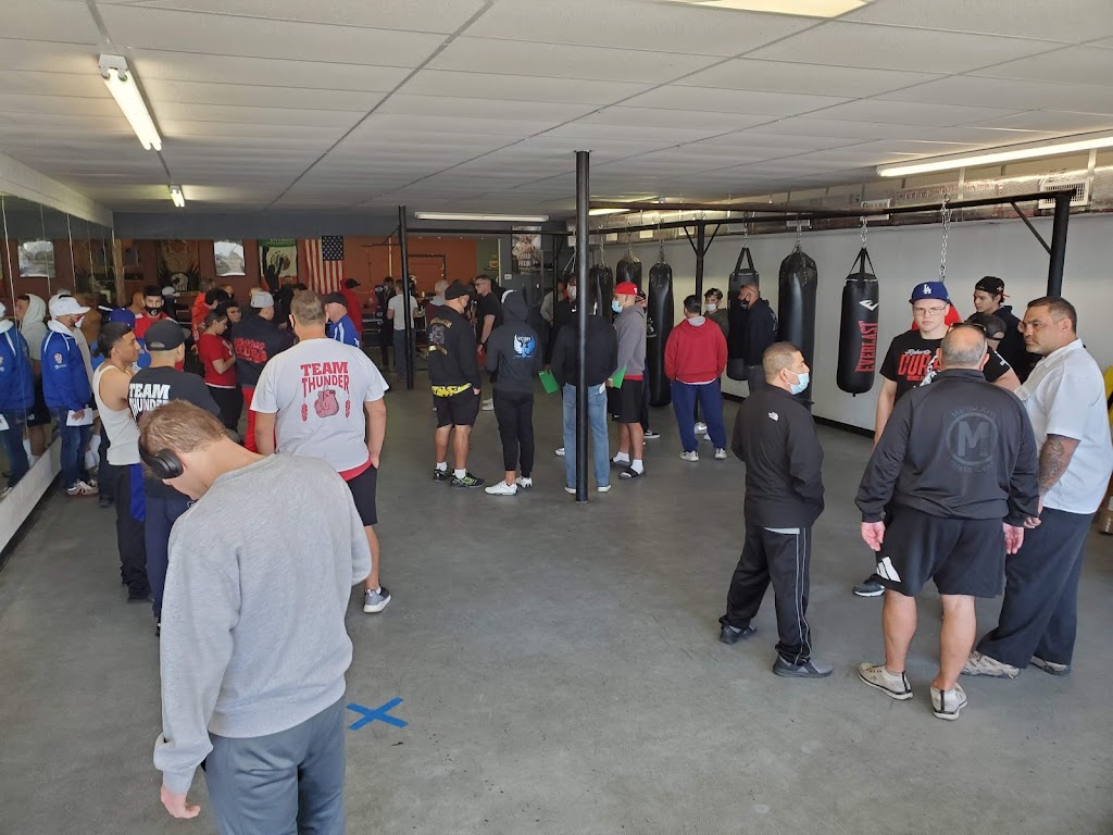 Elite Boxing & fitness | Gymnasium, 2405 E Belt Line Rd, Carrollton, TX 75006, USA | Phone: (214) 402-1757