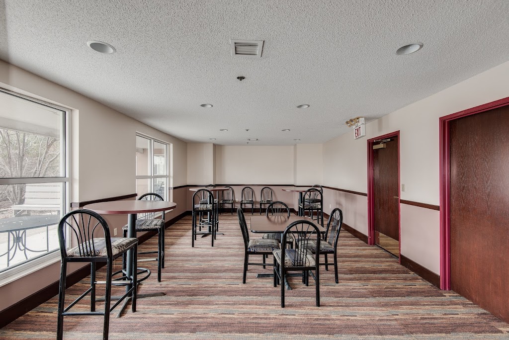 TownSquare Place Extended Stay | 1 River Bend Pl, Chaska, MN 55318, USA | Phone: (952) 295-3306