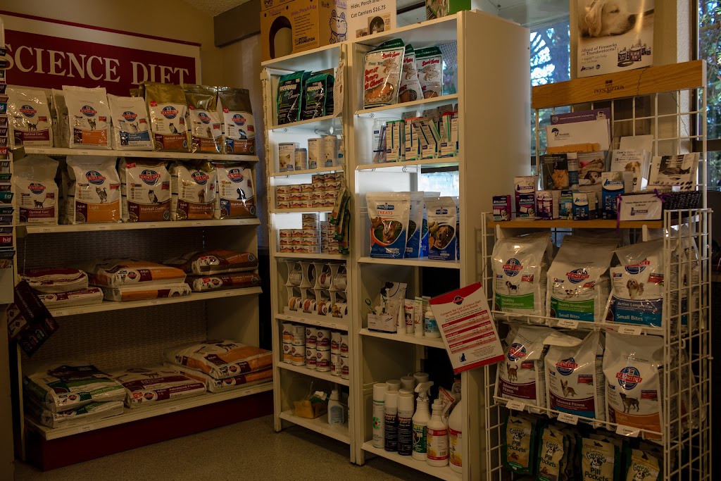 Woodside Animal Hospital | 1601 Woods Rd SE, Port Orchard, WA 98366, USA | Phone: (360) 871-3335