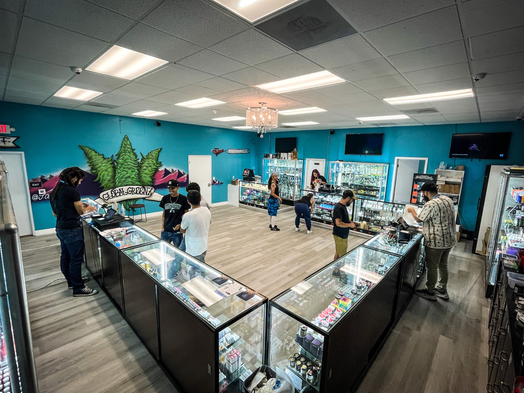 Global Greenz Dispensary | 370 Airpark Rd, Atwater, CA 95301, USA | Phone: (209) 812-4791