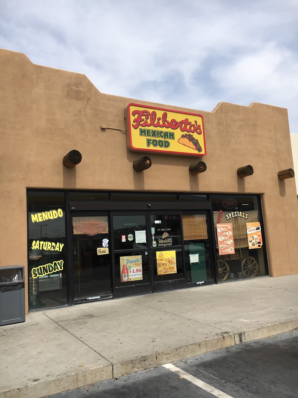 Filibertos Mexican Food | 530 E Wickenburg Way, Wickenburg, AZ 85390, USA | Phone: (928) 684-3515