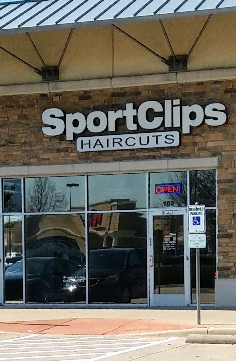 Sport Clips Haircuts of Denton | 1400 S Loop 288 Ste. 101-2, Denton, TX 76205, USA | Phone: (940) 383-8383