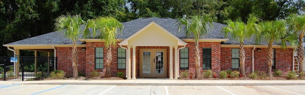 Senior Residences of Central | 10816 Live Oak Grove Dr, Baton Rouge, LA 70818, USA | Phone: (225) 636-2436