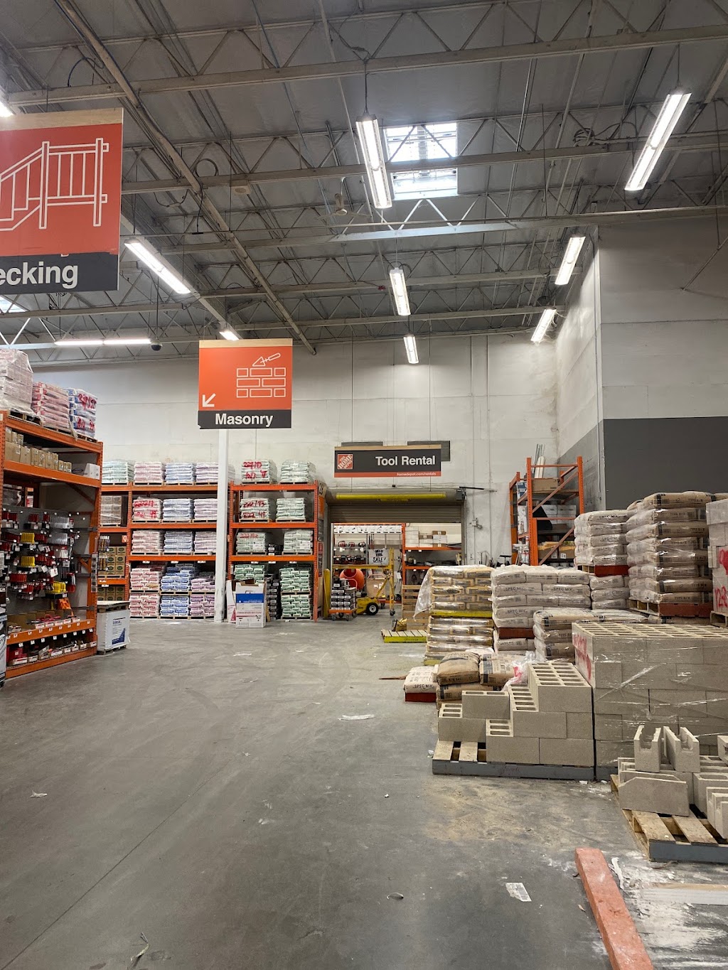 The Home Depot | 12960 Foothill Blvd, San Fernando, CA 91340, USA | Phone: (818) 365-7662