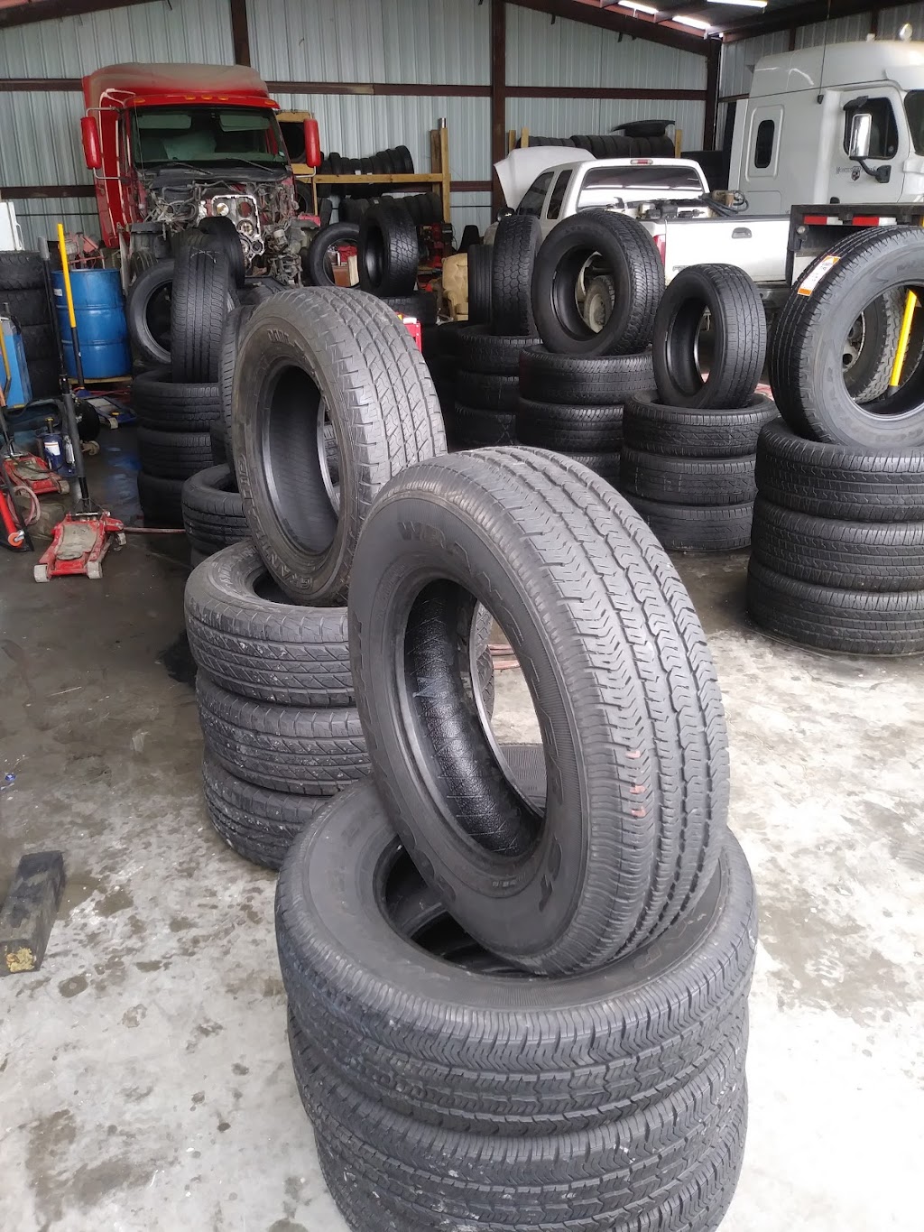 Gabino Tires & Truck Repair, LLC | 6751 E State Hwy 22, Hillsboro, TX 76645, USA | Phone: (254) 205-5911