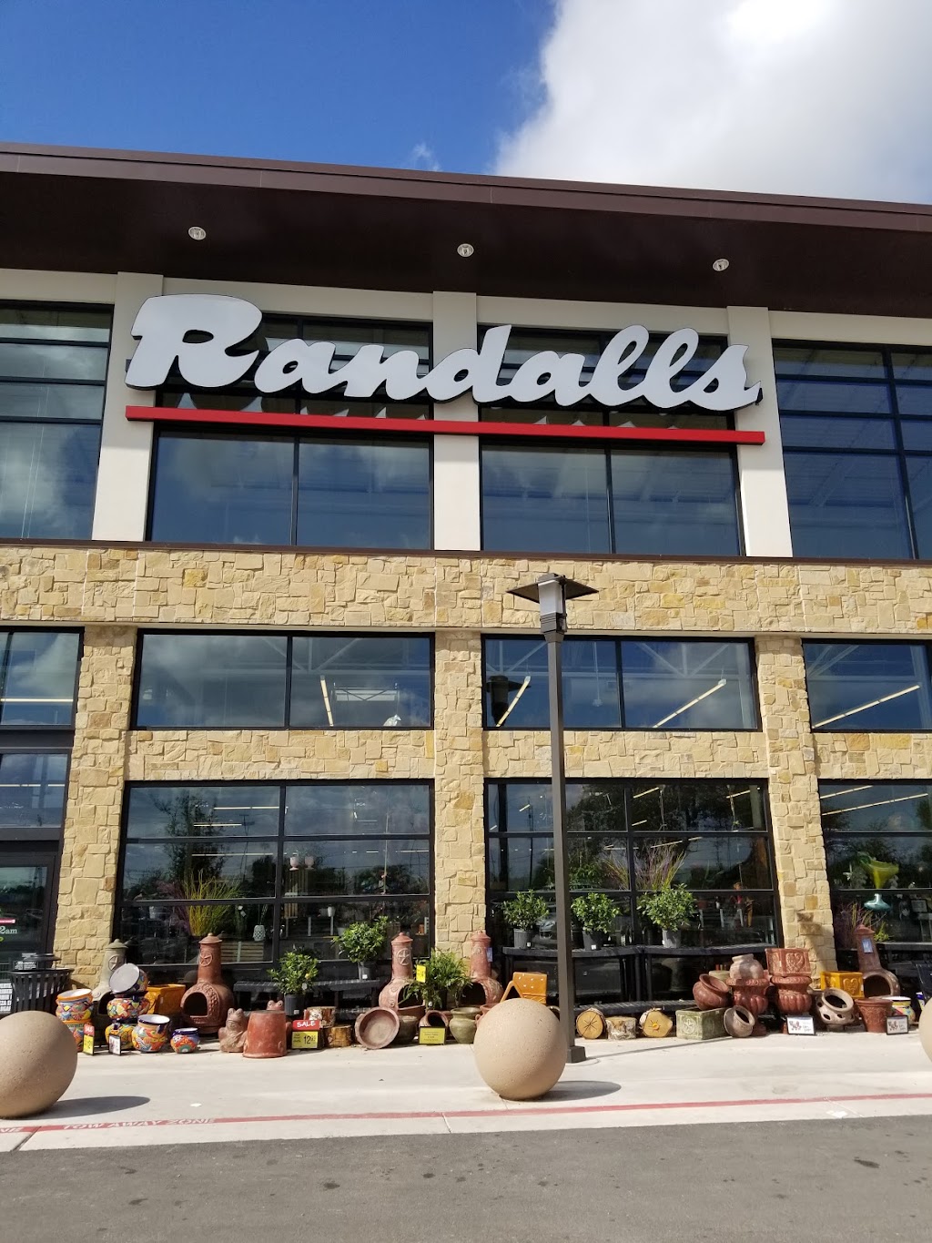 Randalls Fuel Station | 5711 Williams Dr, Georgetown, TX 78633, USA | Phone: (512) 942-6028