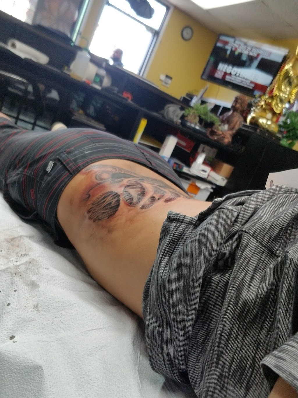 House Of Needles Tattoo | 20832 Roscoe Blvd #102, Winnetka, CA 91306, USA | Phone: (818) 391-0351