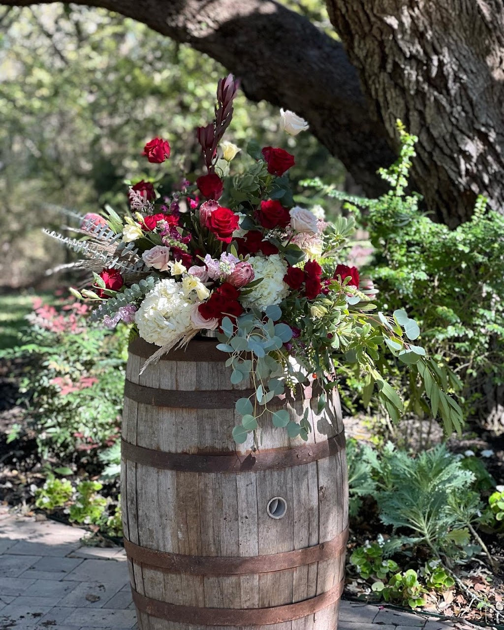 Granbury Blooms | 3254 Fall Creek Hwy, Granbury, TX 76049, USA | Phone: (817) 910-8273