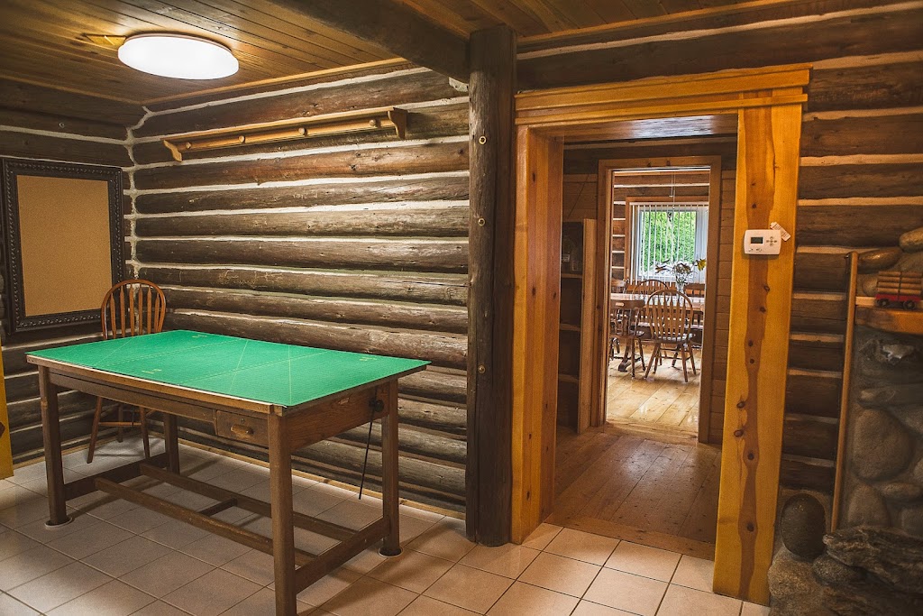 Log Cabin Retreats | 21628 195th Ave SE, Monroe, WA 98272, USA | Phone: (425) 563-3133