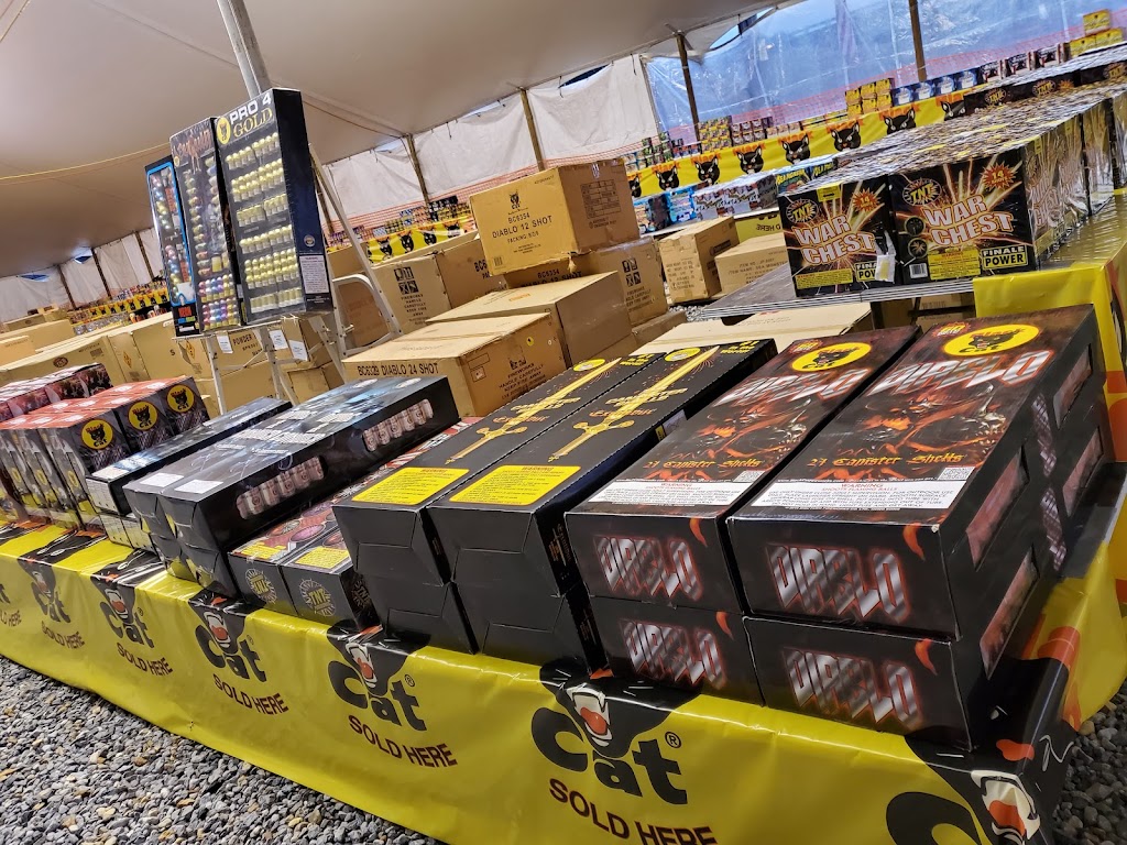 Loco Joes Fireworks Oak Harbor | 2469 Gause Blvd W, Slidell, LA 70460, USA | Phone: (601) 569-3944