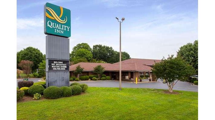 Quality Inn Mount Airy Mayberry | 2136 Rockford St, Mt Airy, NC 27030, USA | Phone: (336) 789-2000