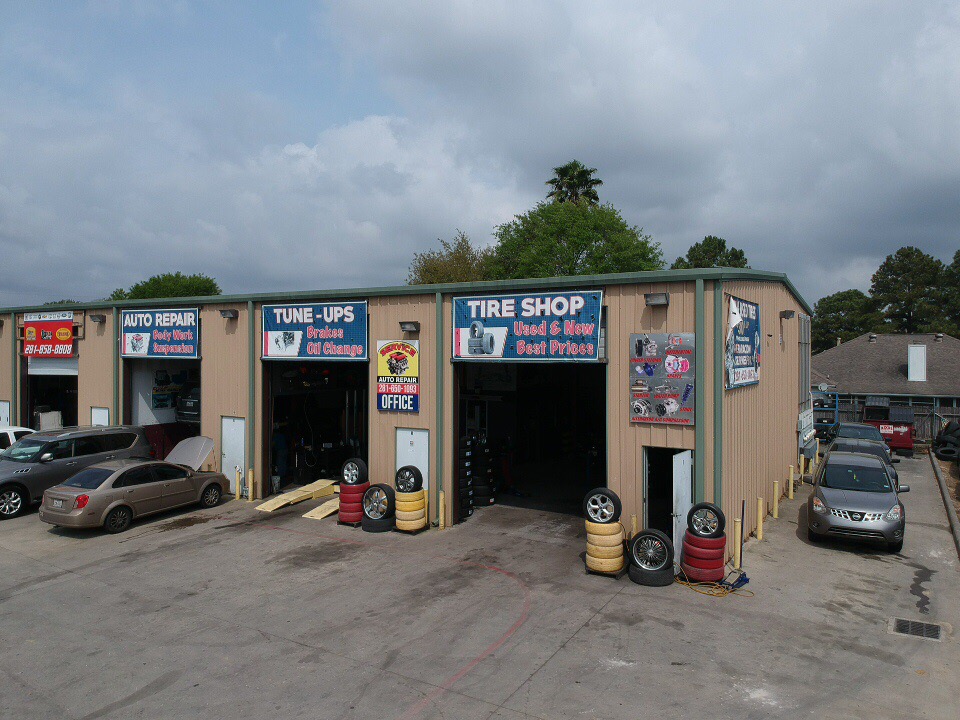 Service Tire & Mechanic Shop | 17670 W Little York Rd, Houston, TX 77084, USA | Phone: (281) 650-1093